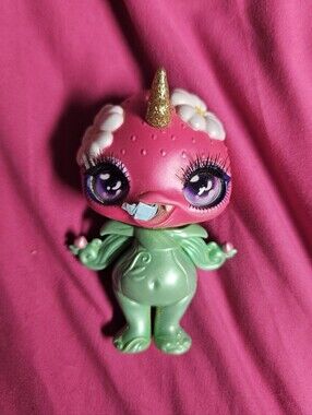 FREE W/ ANY PURCHASE Wildberry Figurine Poopsie Sparkly Critters